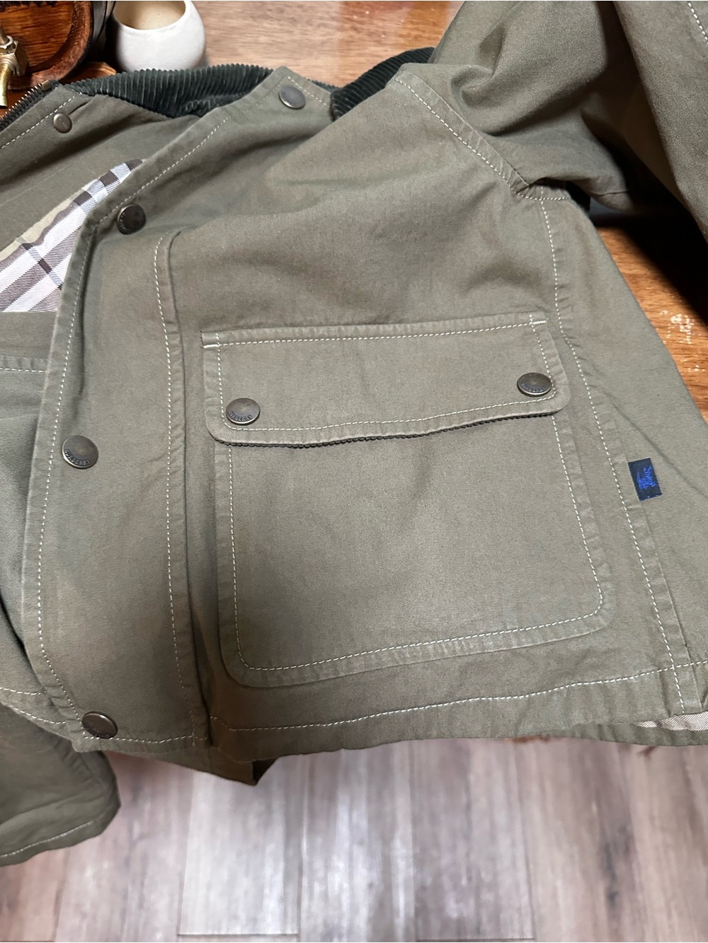 Burberry Olive Green Utility Jacket with Dark Corduroy Collar - Picture 6 of 9